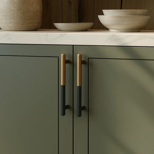 Lusso handle